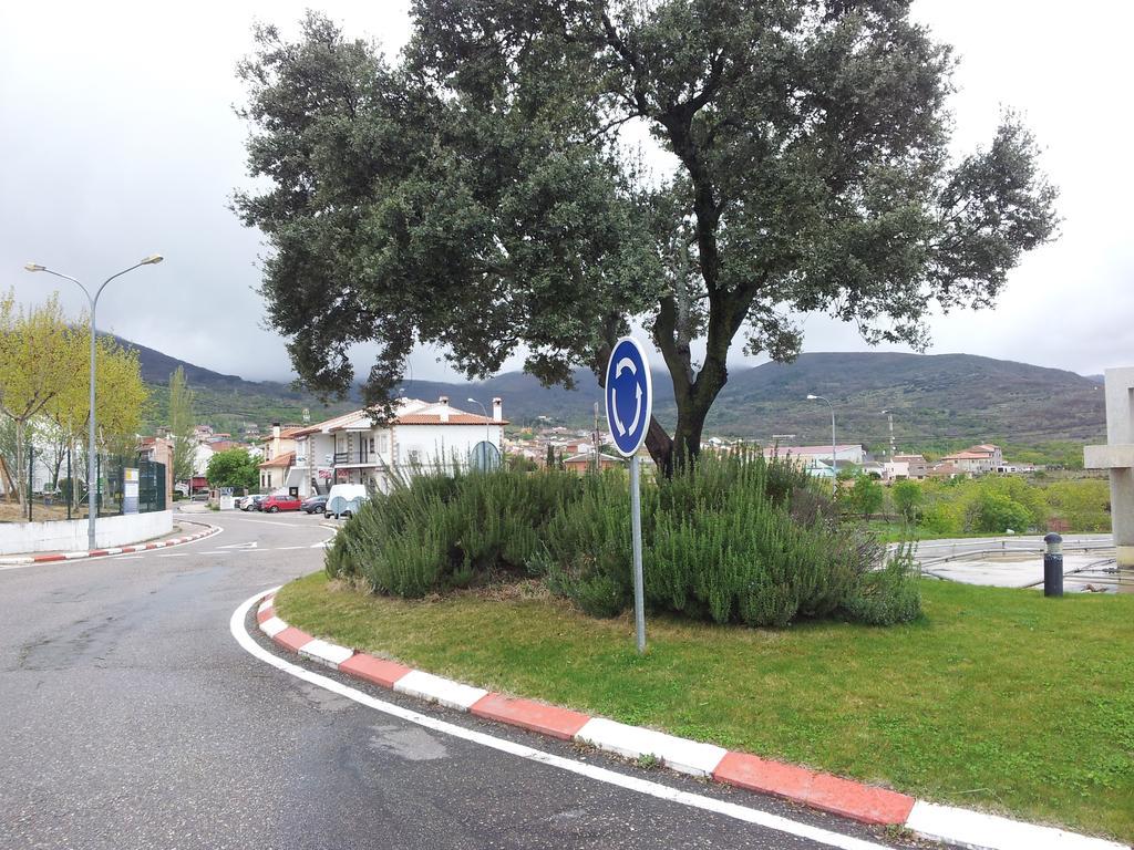 Alojamiento Cr Cuatro Caminos San Pablo de los Montes Kültér fotó