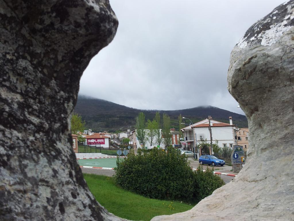 Alojamiento Cr Cuatro Caminos San Pablo de los Montes Kültér fotó